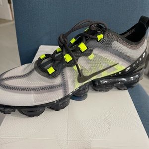 2019 Air VaporMax atmosphere grey